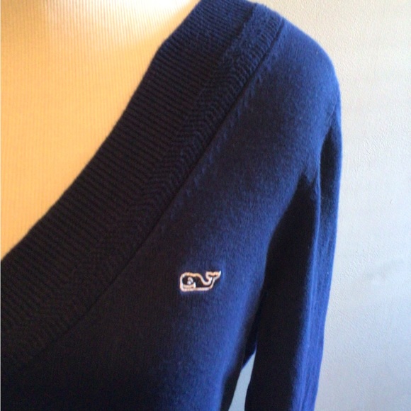 Vineyard Vines Sweater Size Small. - Picture 2 of 6